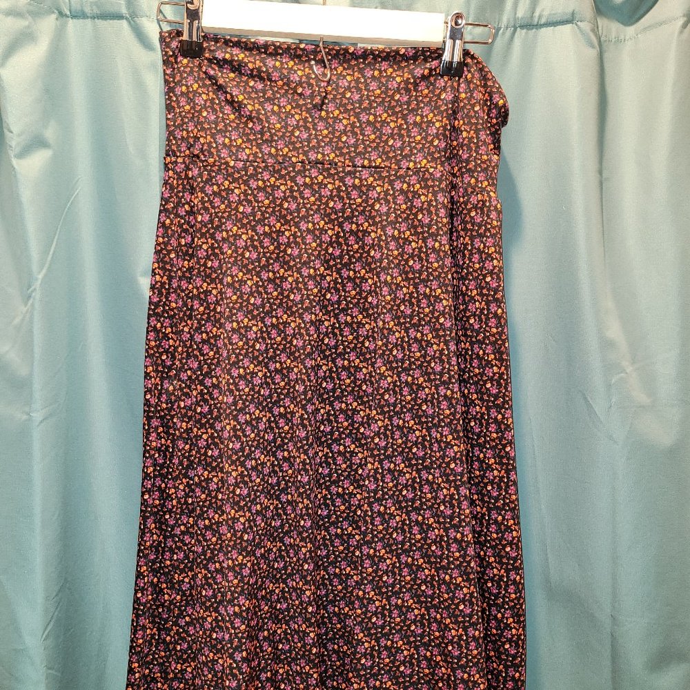 LuLaRoe Azure Skirt Small S Black Orange Pink Yoga Band A Line Knee Length